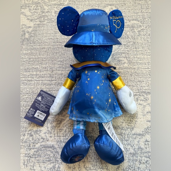 Mickey Mouse: The Main Attraction Plush – Peter Pan’s Flight – Limited Release - Picture 2 of 7